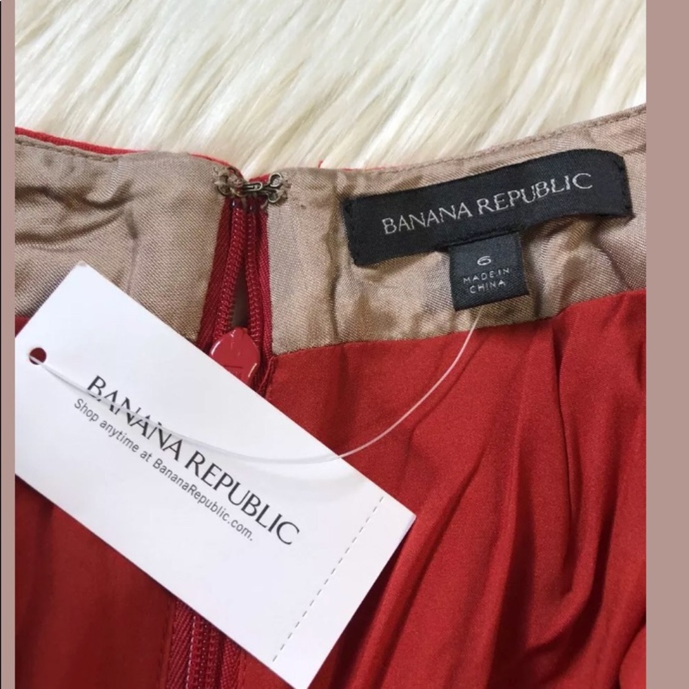 Banana Republic Red Full Pleated Skirt Size 6 - Picture 4 of 5